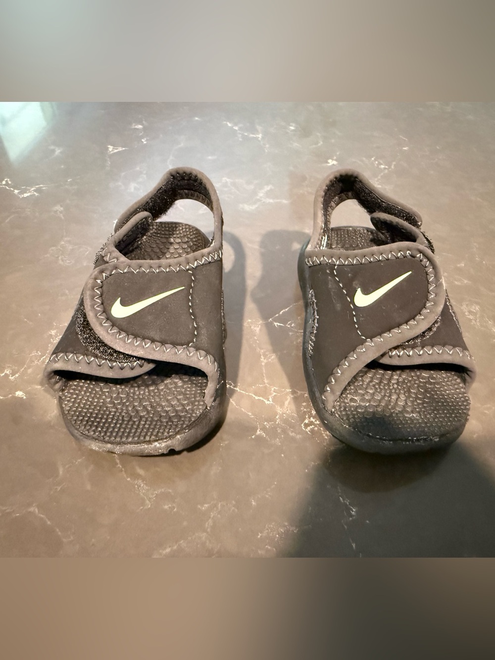 Nike Kids Black Sandals with White Swoosh 3C